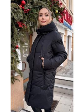 Куртка с крупными замками на кармане